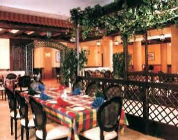Отель Best Western Elite Juffair Манама Экстерьер фото
